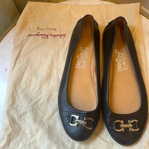 Salvatore Ferragamo Ballerina flats. Size: 7.5